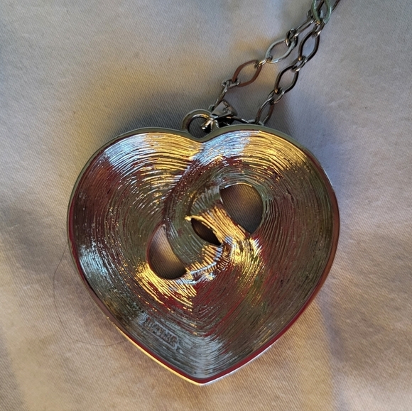 Fifth Avenue Collection "Sleek Expession" Blue Heart Pendant Necklace Swarovski - Picture 3 of 7